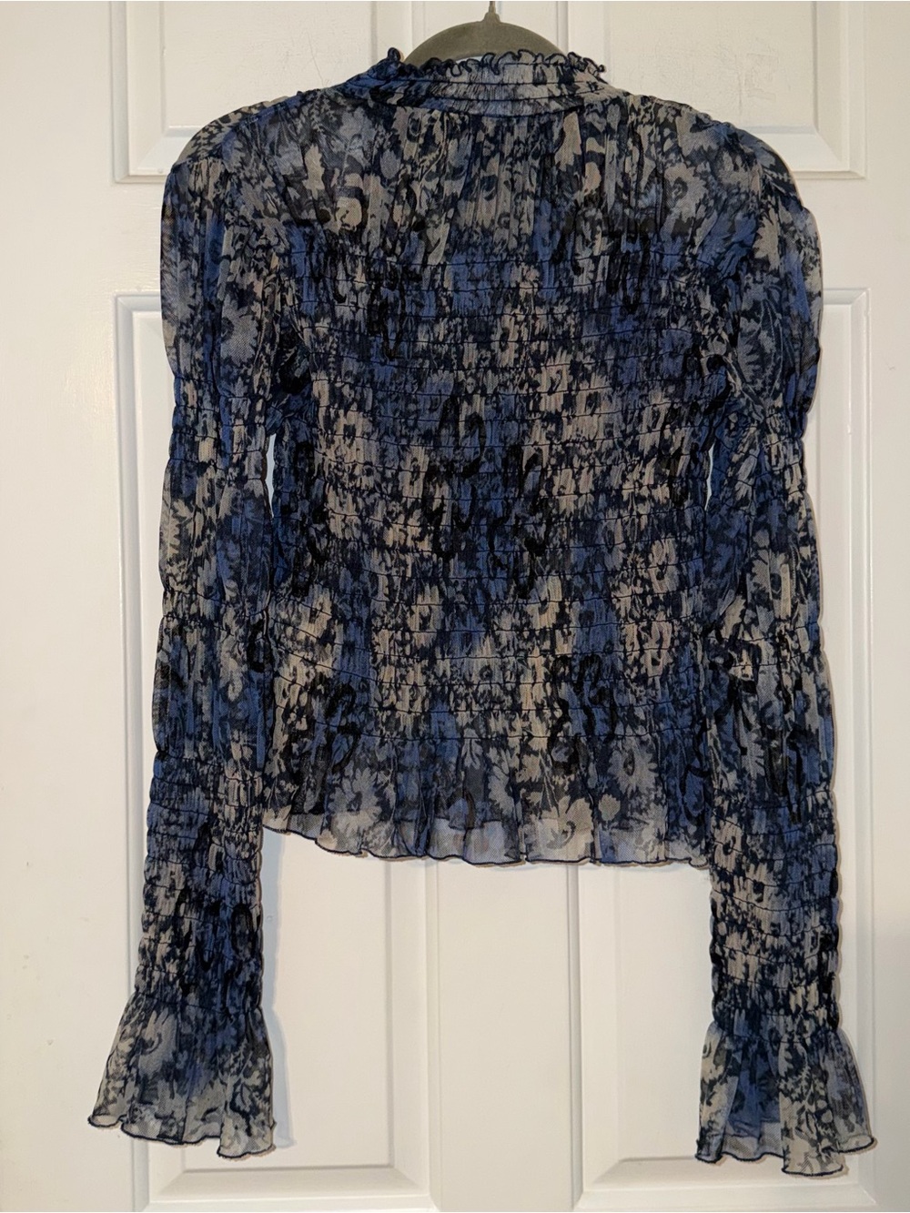 Free People Hello There Top Blouse Smocked Flare Sleeve Mesh Floral Blue M - Picture 12 of 16